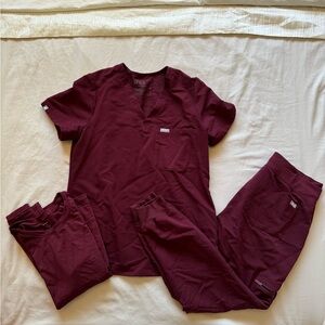 Small and small petite bottom Figs Scrubs